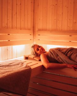 in der BergZeit in Schoppernau im Private Spa im Klafs Sauna und Sanarium genießen